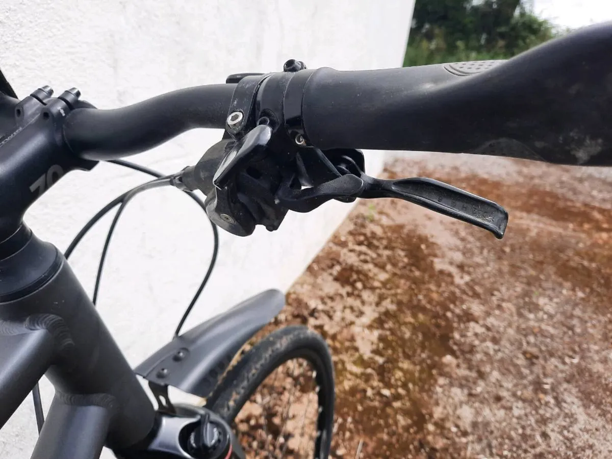 Hybrid bicycle - Image 4