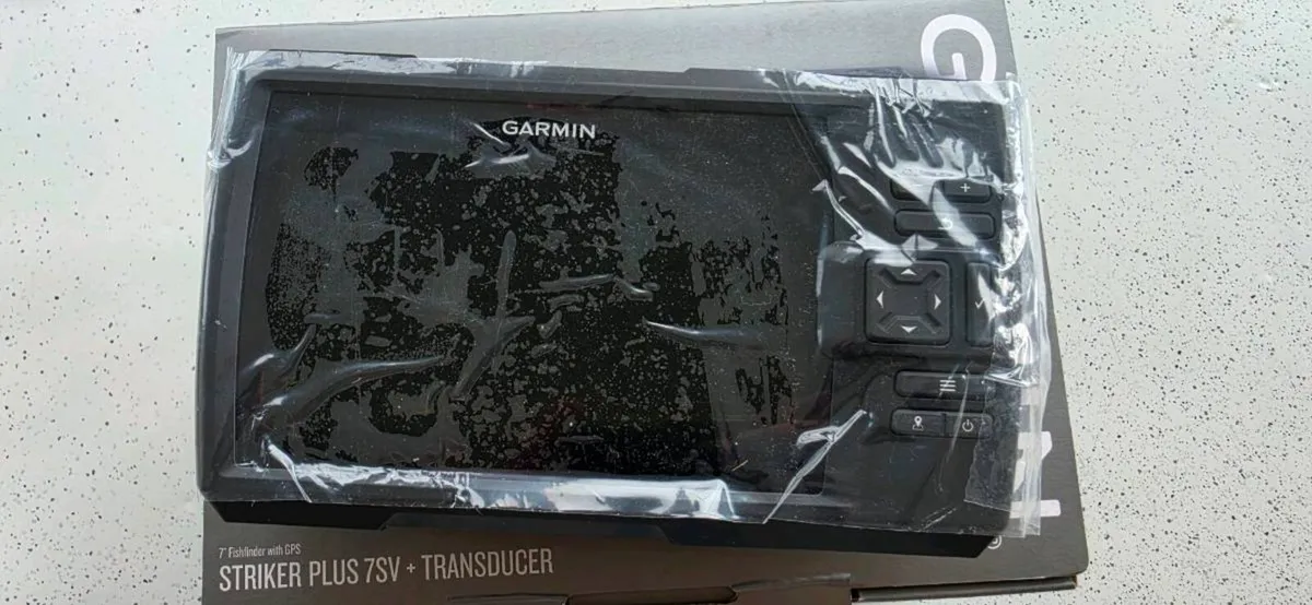 Gramin Striker Plus 7SV with GT52HW transducer - Image 2