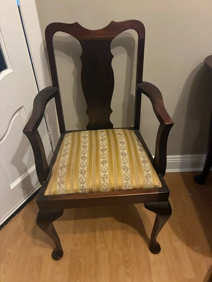 Queen Anne dining set - Image 2