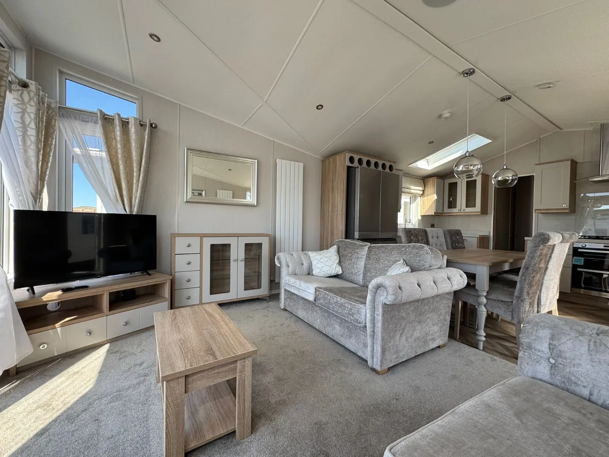 2023 Willerby Vogue Lodge – 43ft x 13ft - Image 4