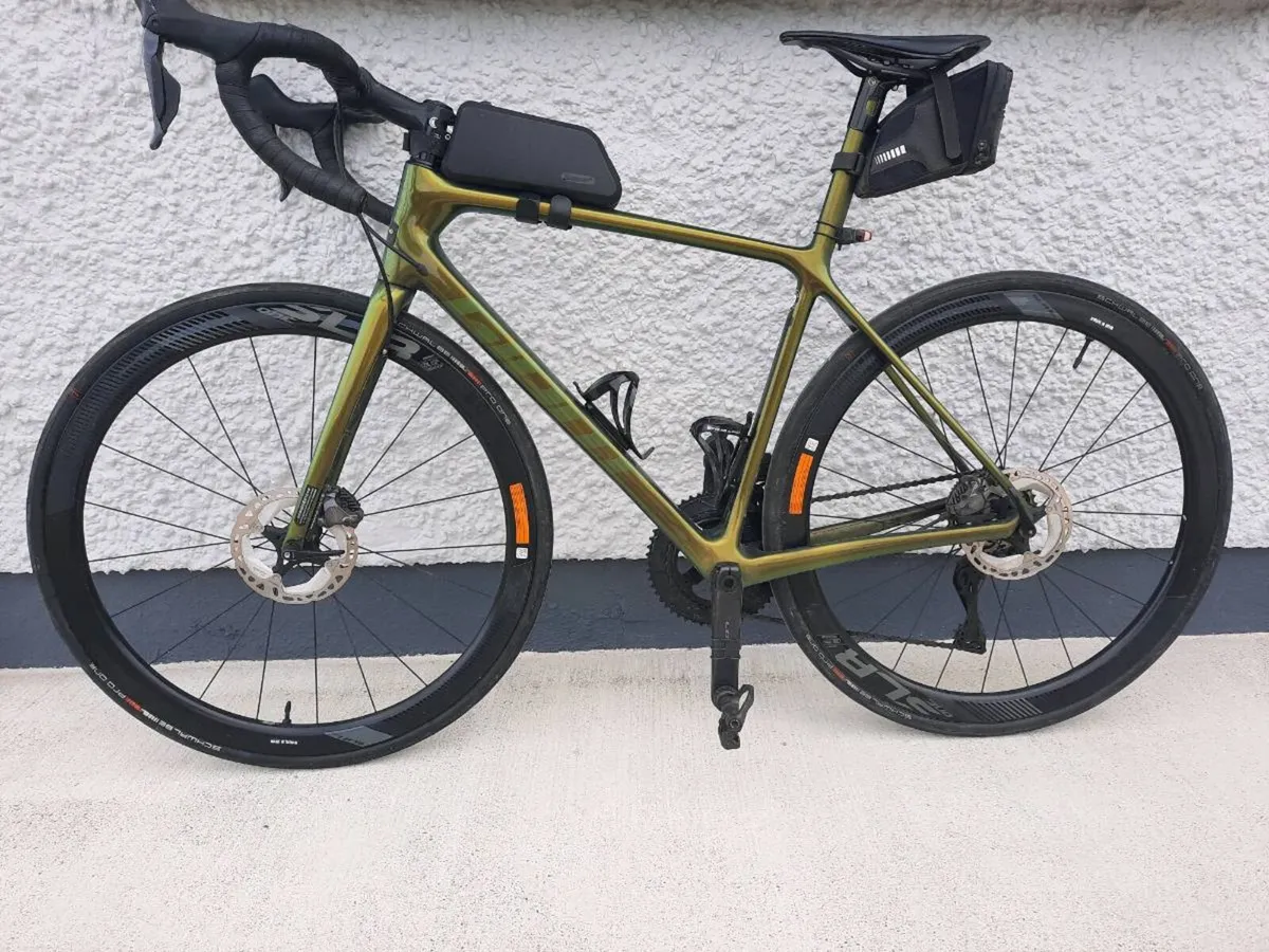 Giant TCR Pro SL Bicycle - Image 1