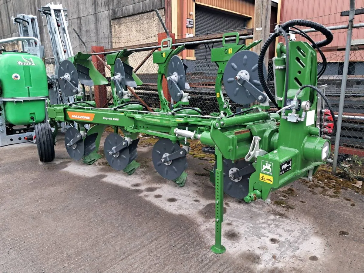 Amazone Cayros 4 Furrow Plough - Image 3