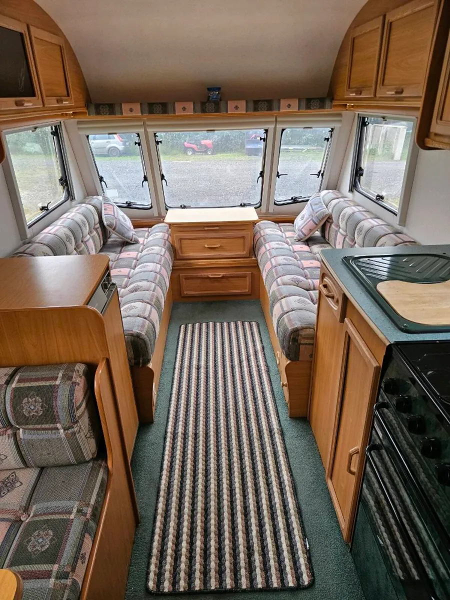 Caravan - Image 4