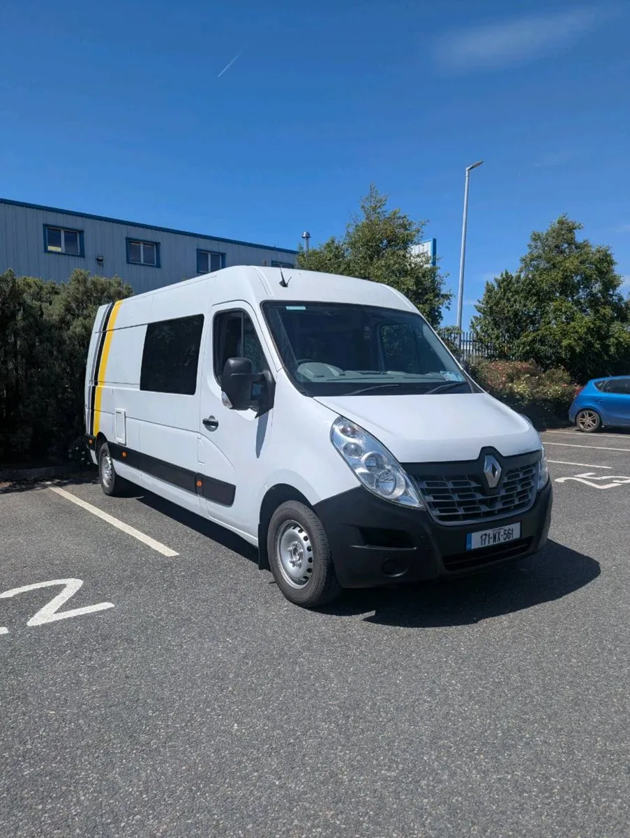 Renault Master campervan - Image 1