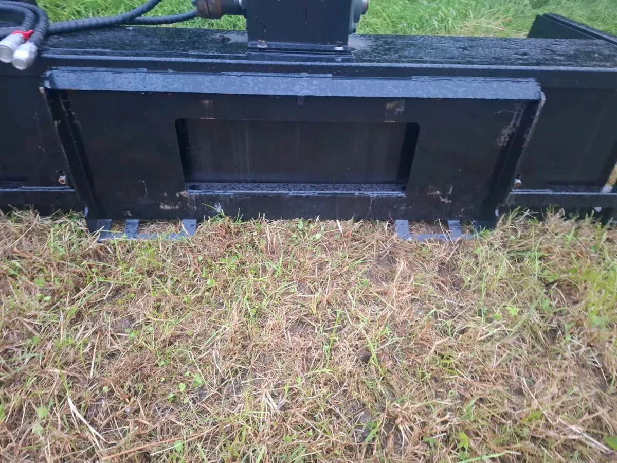 Soil screener suitable for bobcat - Image 4