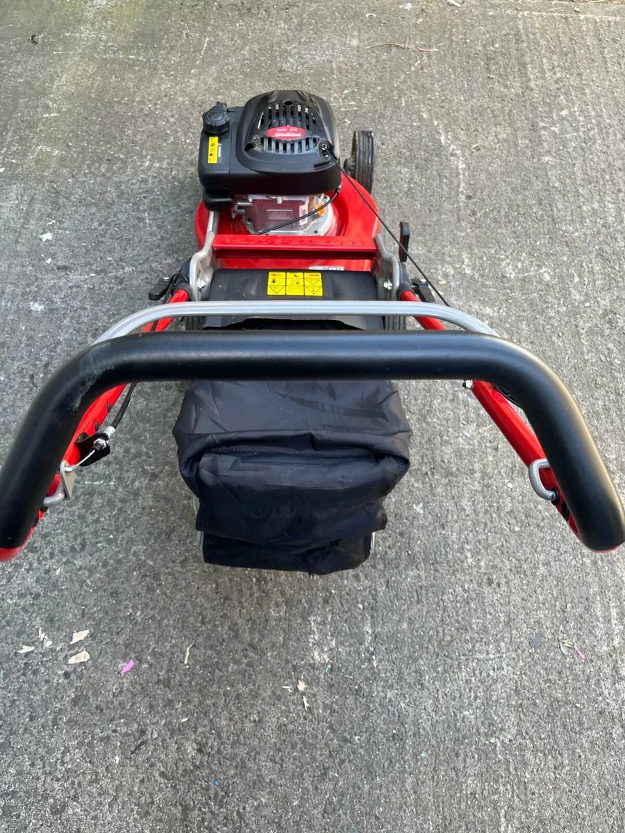 Used 18” weibang push petrol lawnmower - Image 4