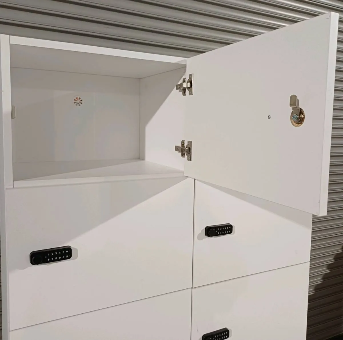 Wooden Staff Sports Club Locker - Image 4
