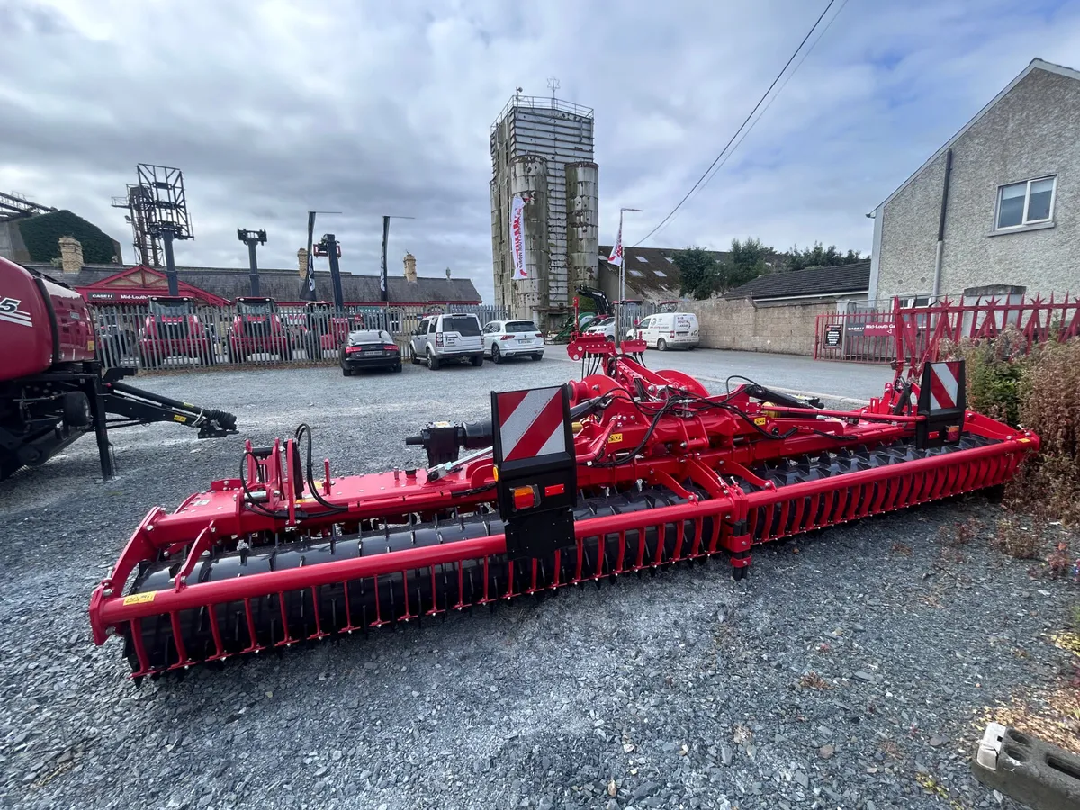 NEW KVERNELAND POWER HARROW - Image 2