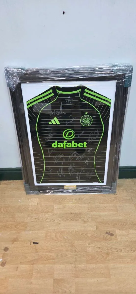 Celtic F.C. 25/26 Squad Signed Framed Away Shirts. - Image 4