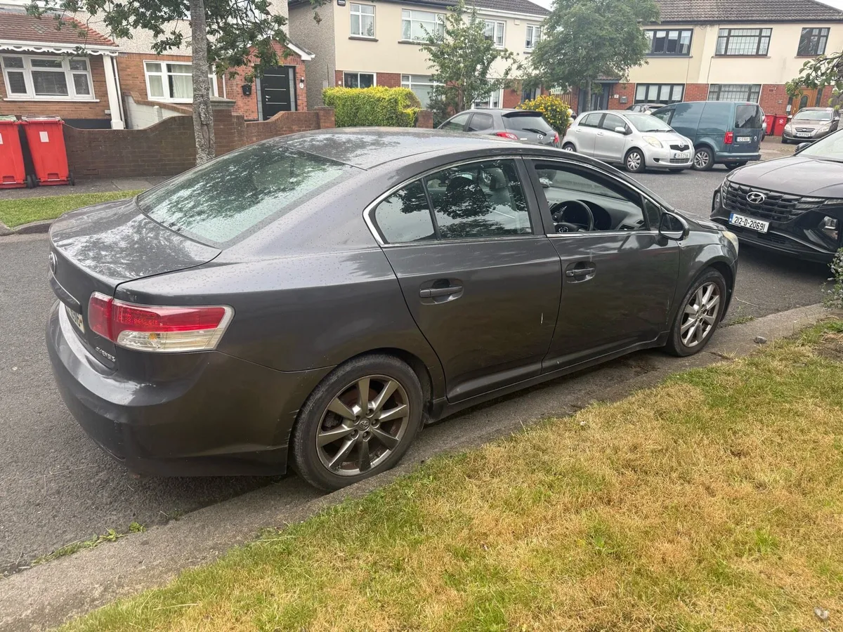 2010 Toyota Avensis - Image 4