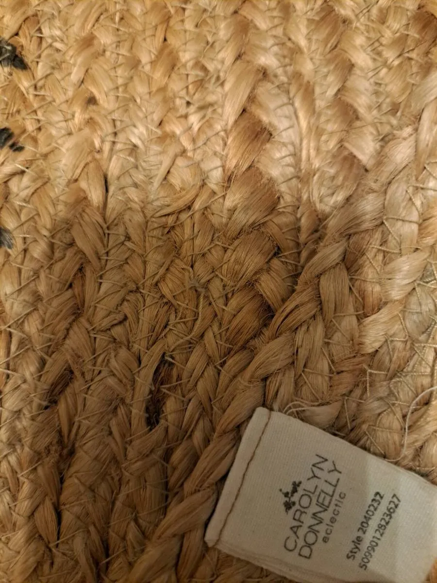 Carolyn Donnelly Round Circular Wicker Jute  rug - Image 4