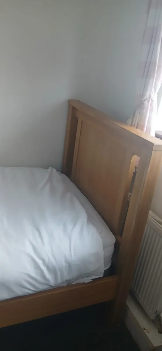 Single bed and mattresse - Image 4
