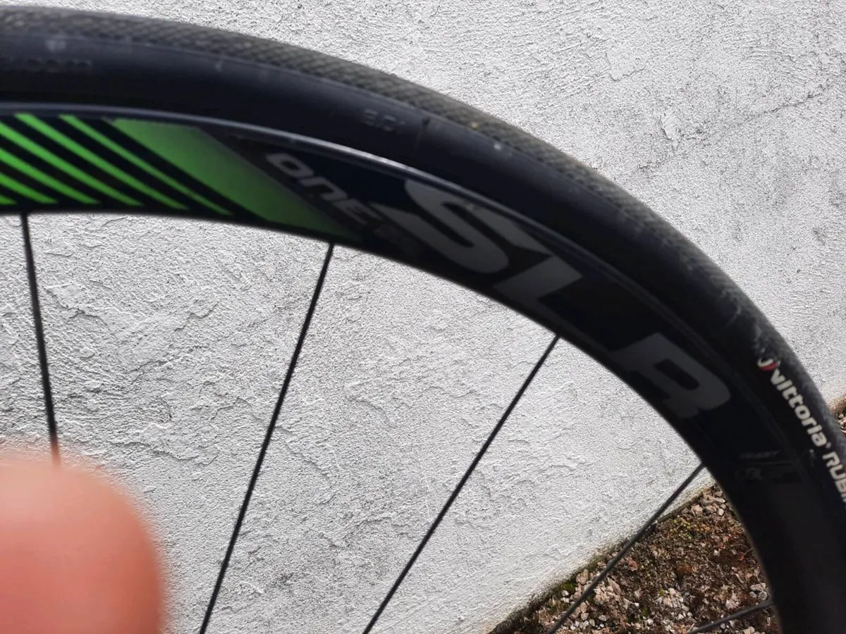 Giant Defy Adv Pro Bicycle - Image 2