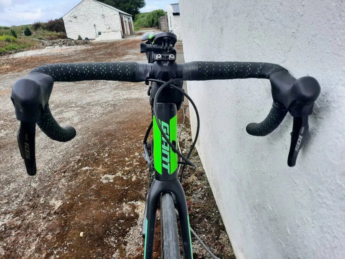 Giant Defy Adv Pro Bicycle - Image 4