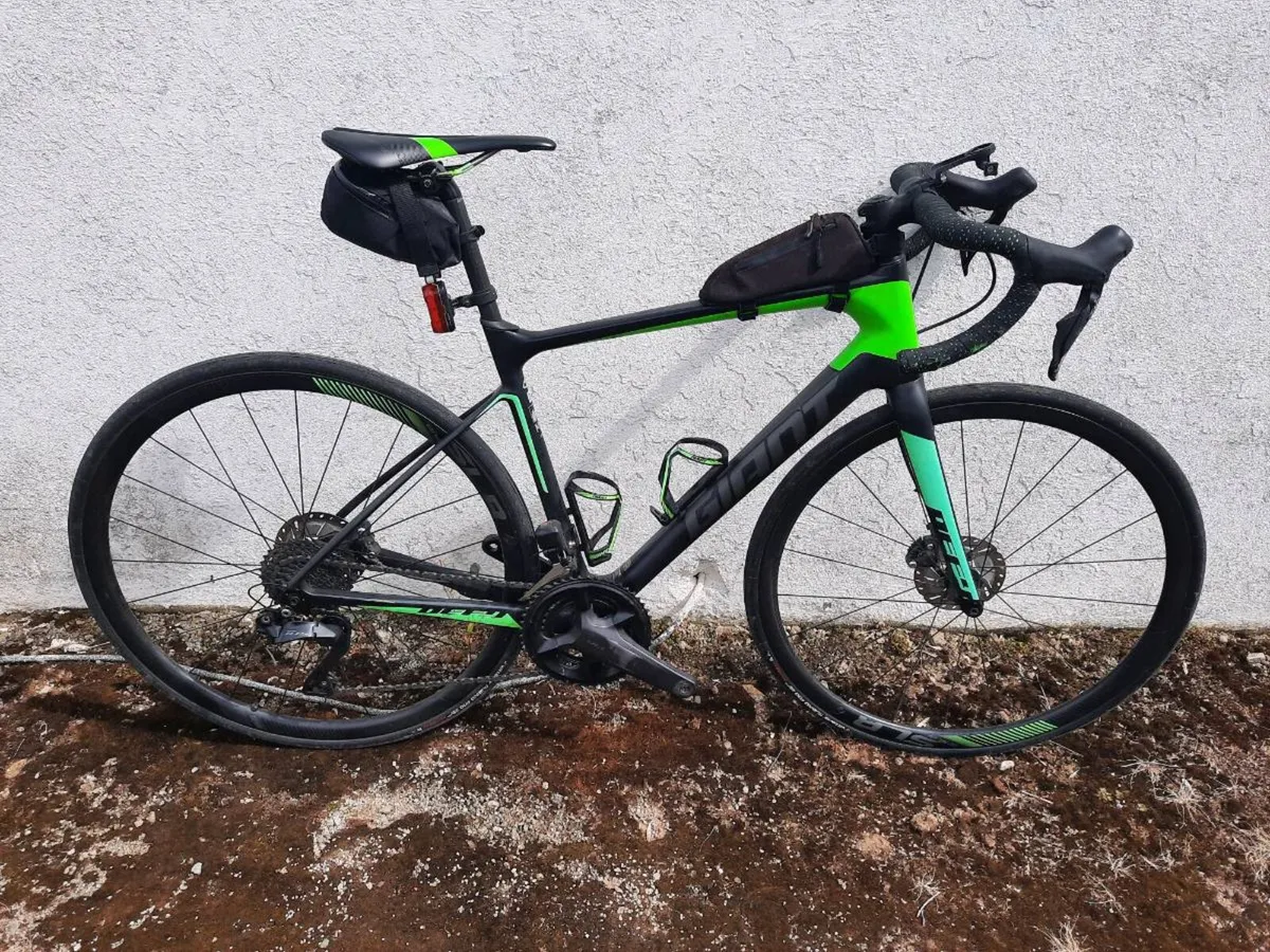 Giant Defy Adv Pro Bicycle - Image 1