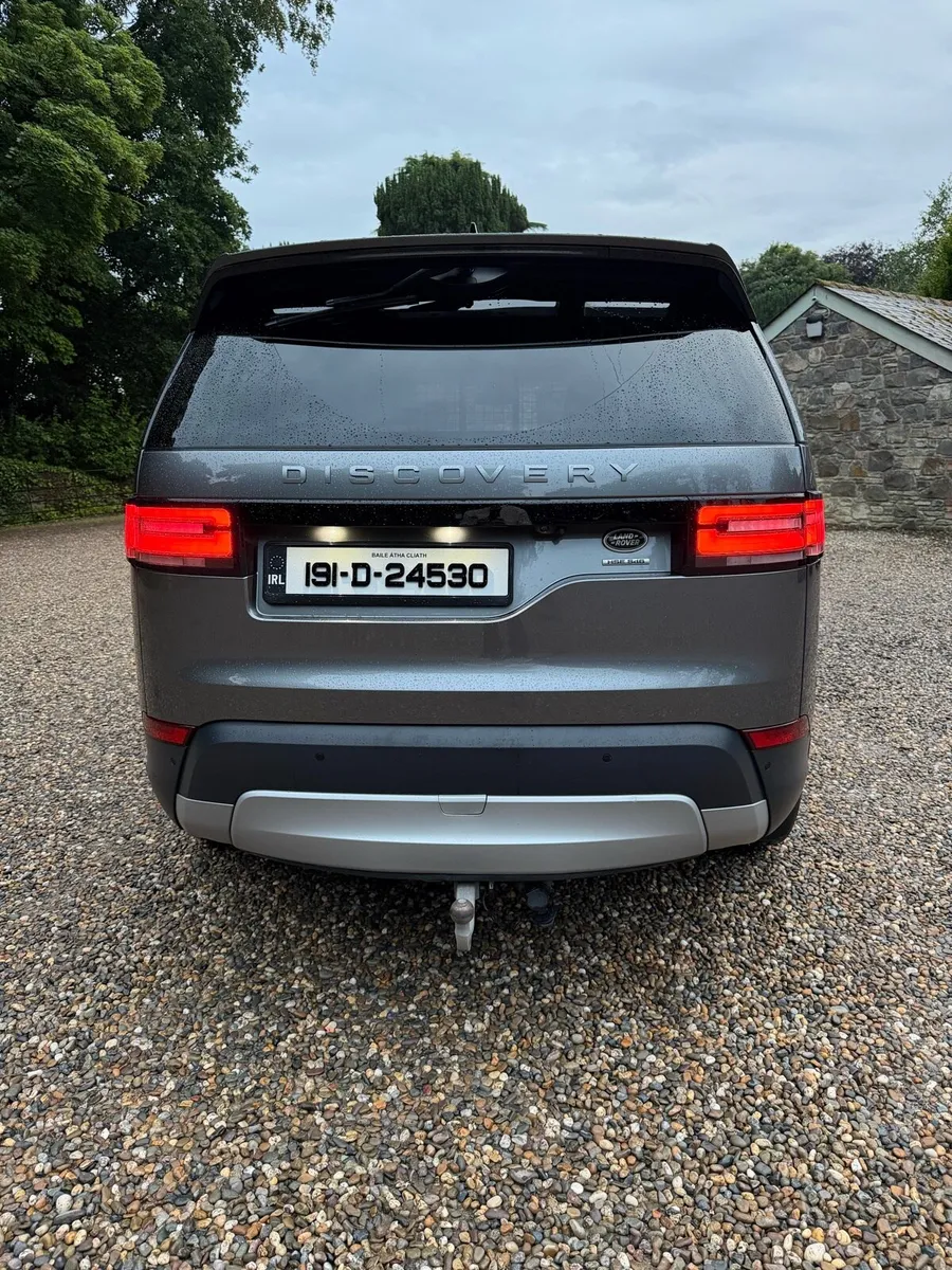 Land Rover Discovery 3.0 SD6 HSE Commercial - Image 4