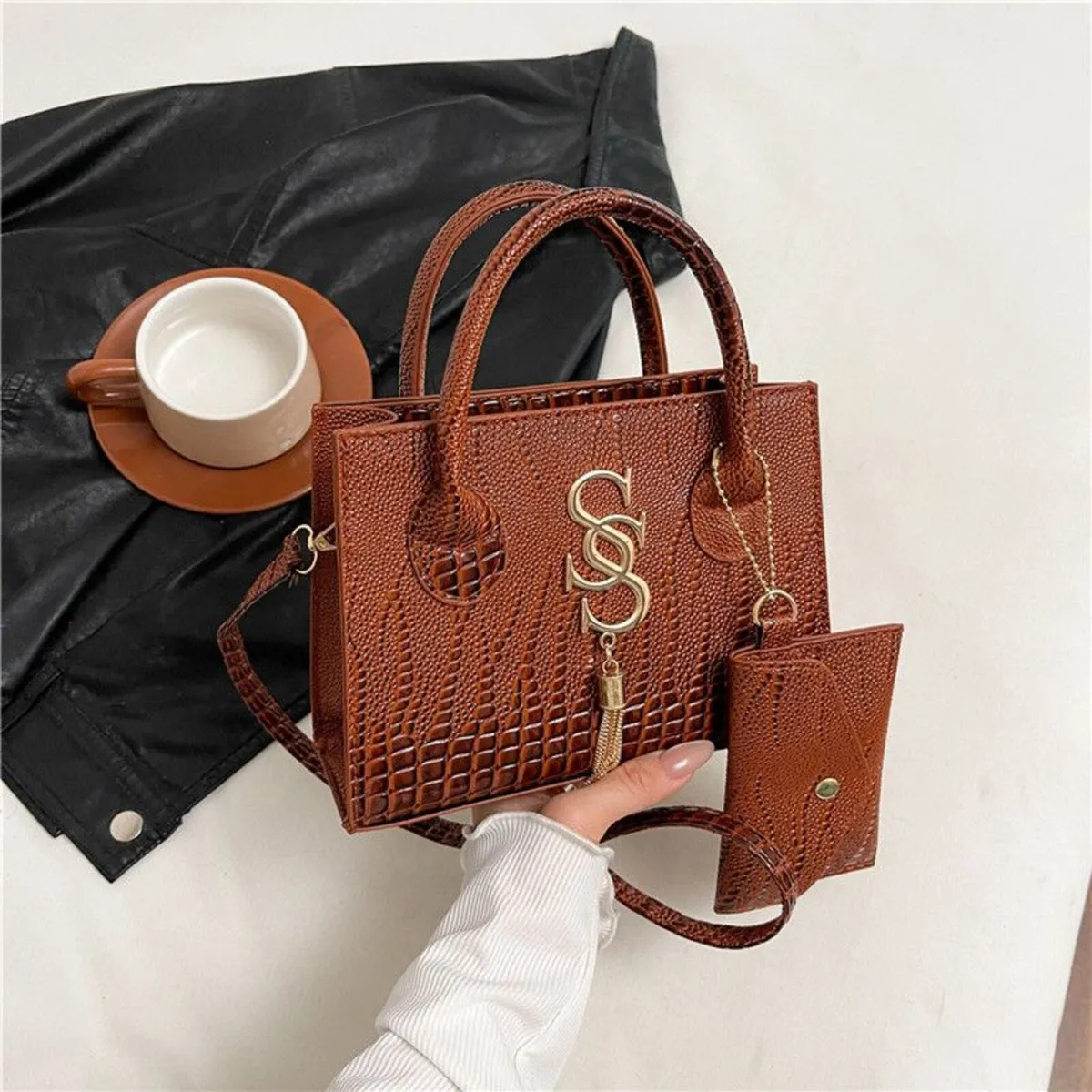 Ladies Shoulder Bags. €28 Delivered. - Image 4