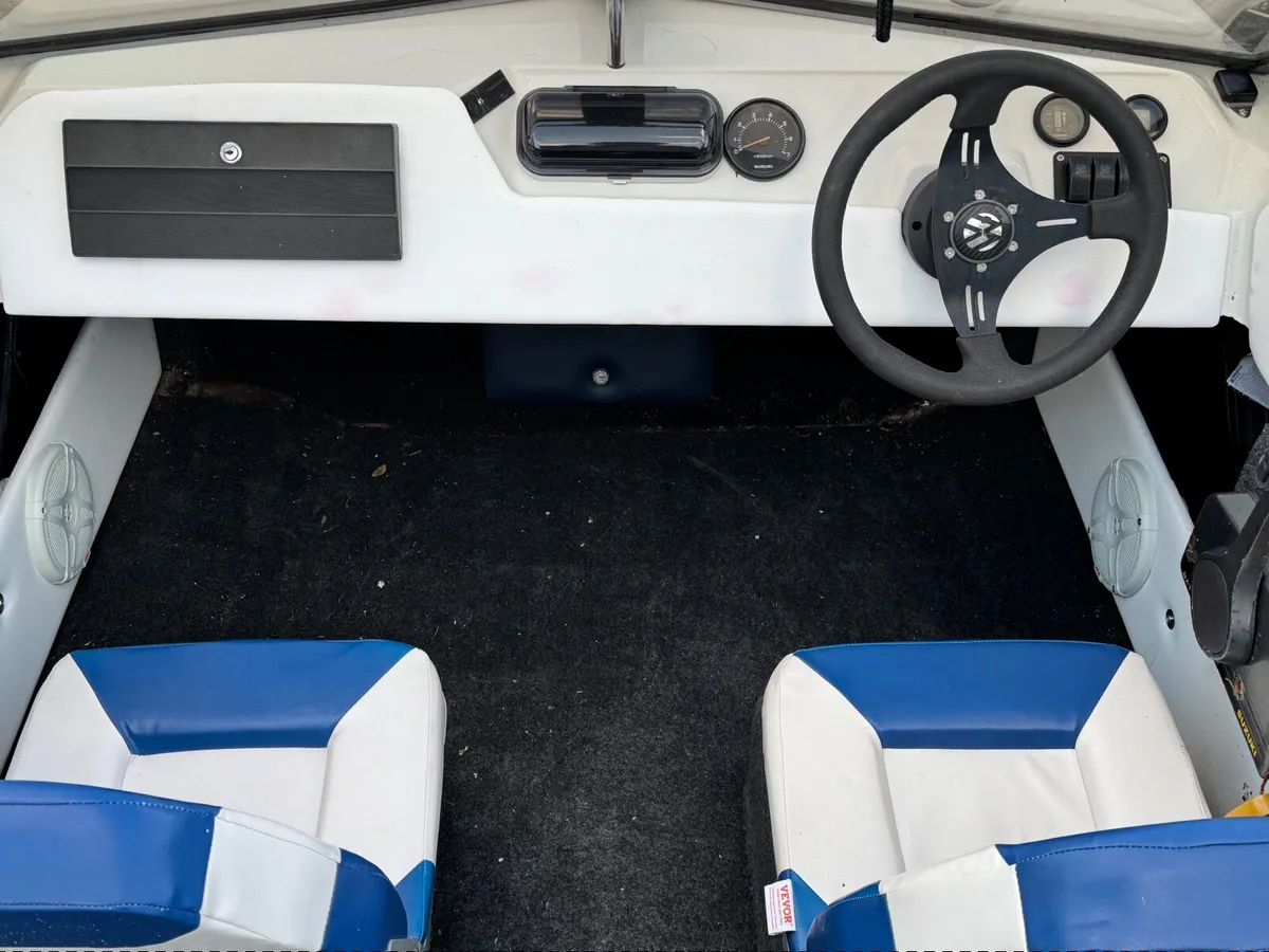 Boat - Image 4