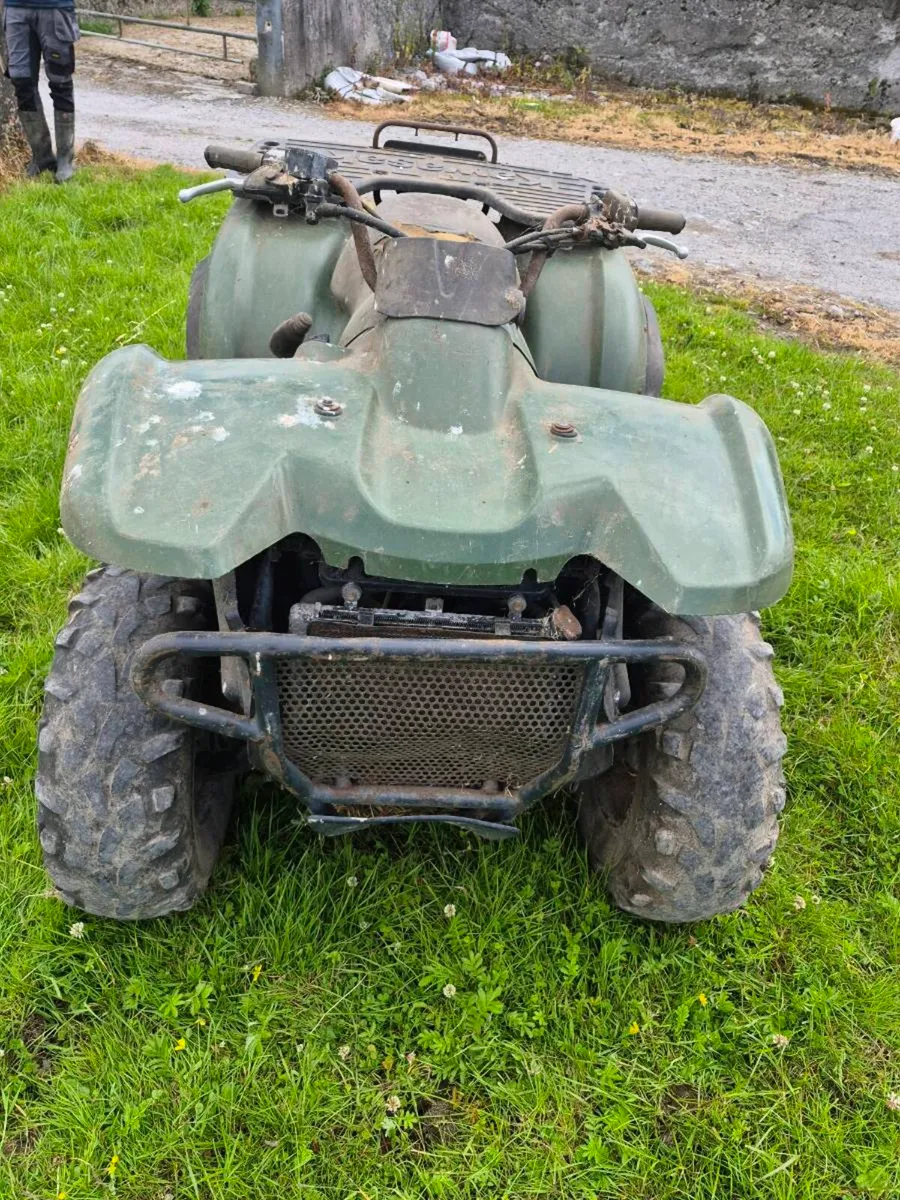 Quad for sale kvf 400 with engine problems - Image 1