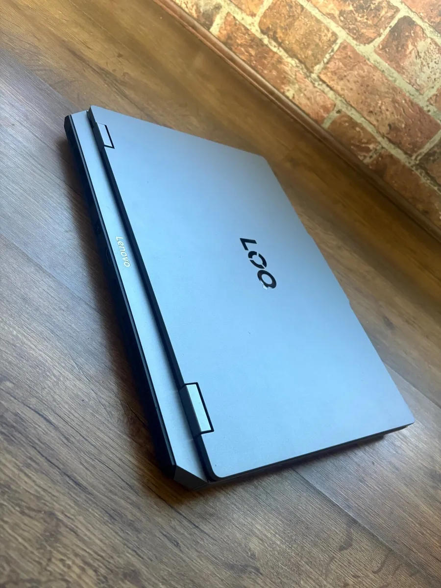 Lenovo LOQ Essential 15i Gen 11 Gaming Laptop - Image 2