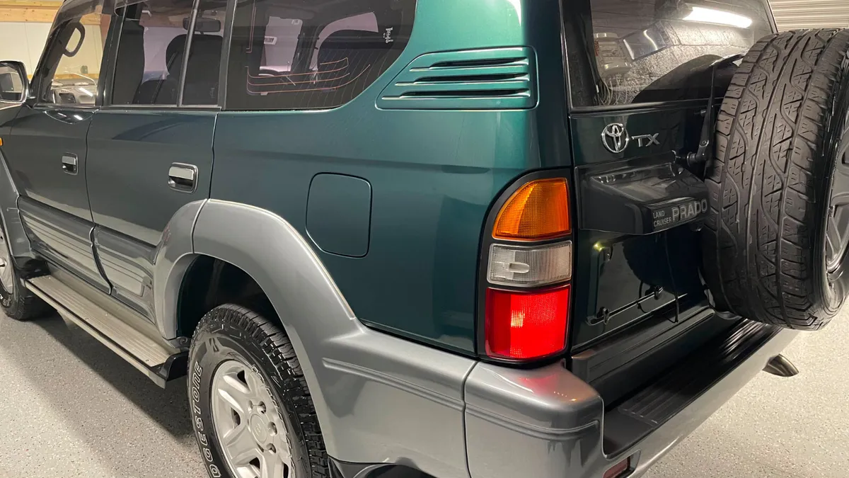 Toyota Landcruiser - Image 3