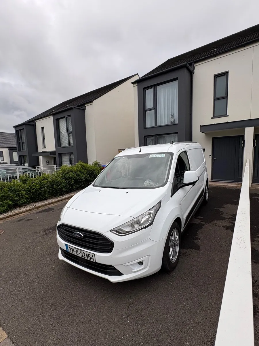 Ford Transit Connect LWB AUTO - Image 4