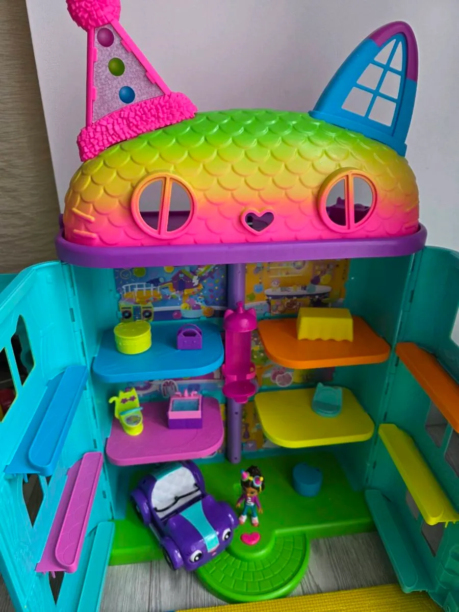 Gabby dollhouse - Image 3