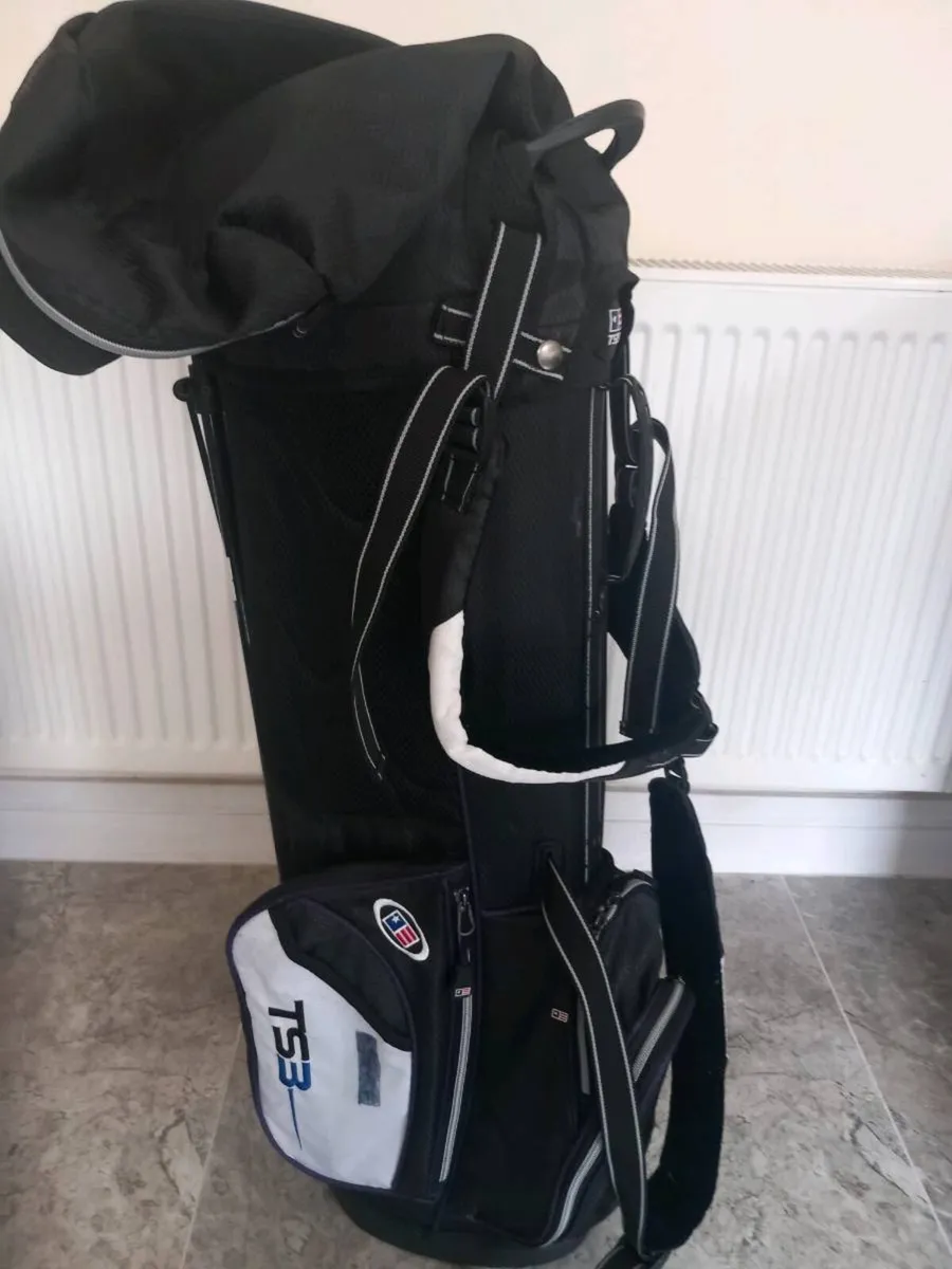USA Kids golf bag with stand. - Image 3
