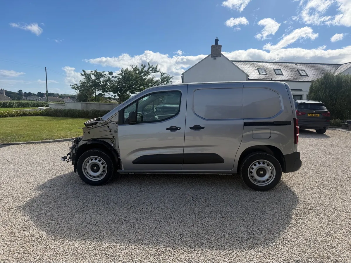 2026 Citroen Berlingo Enterprise - Image 4