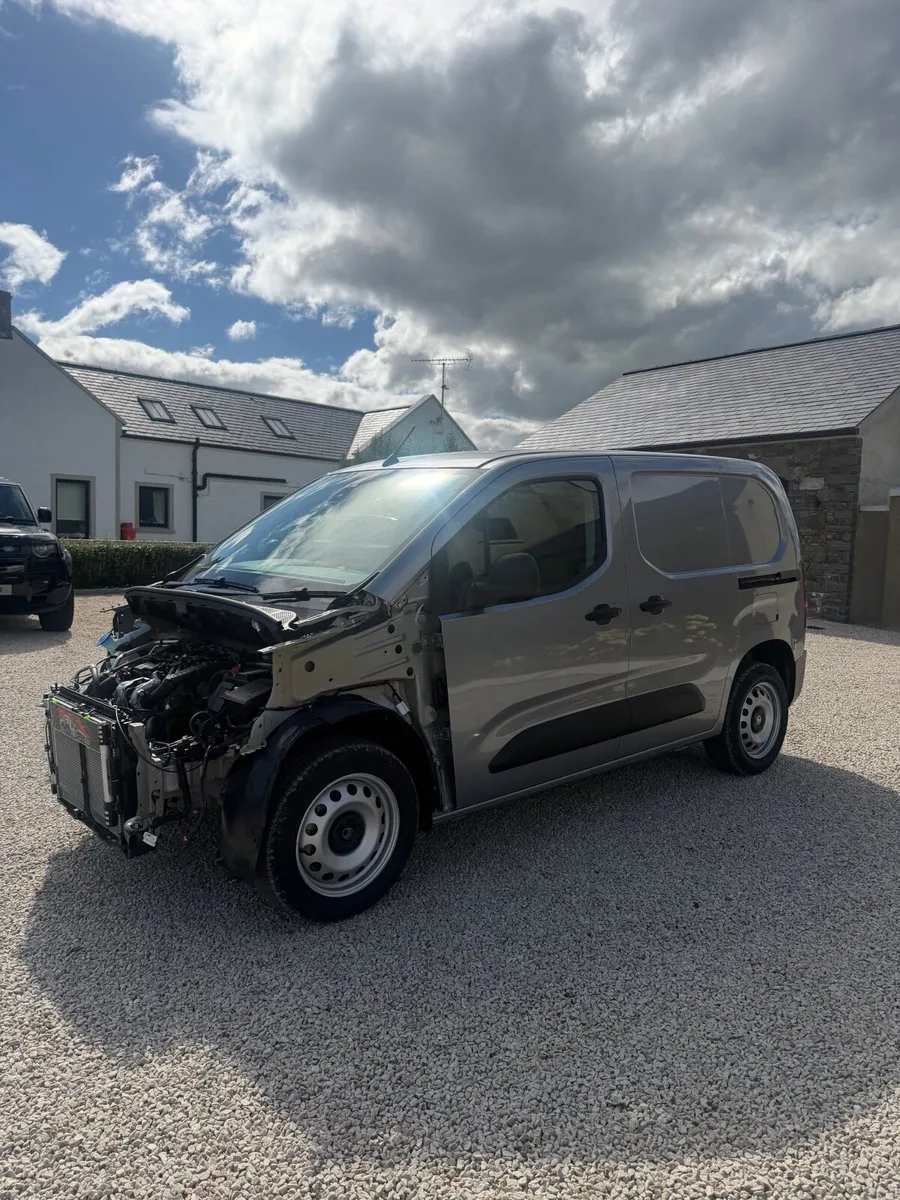 2026 Citroen Berlingo Enterprise - Image 3