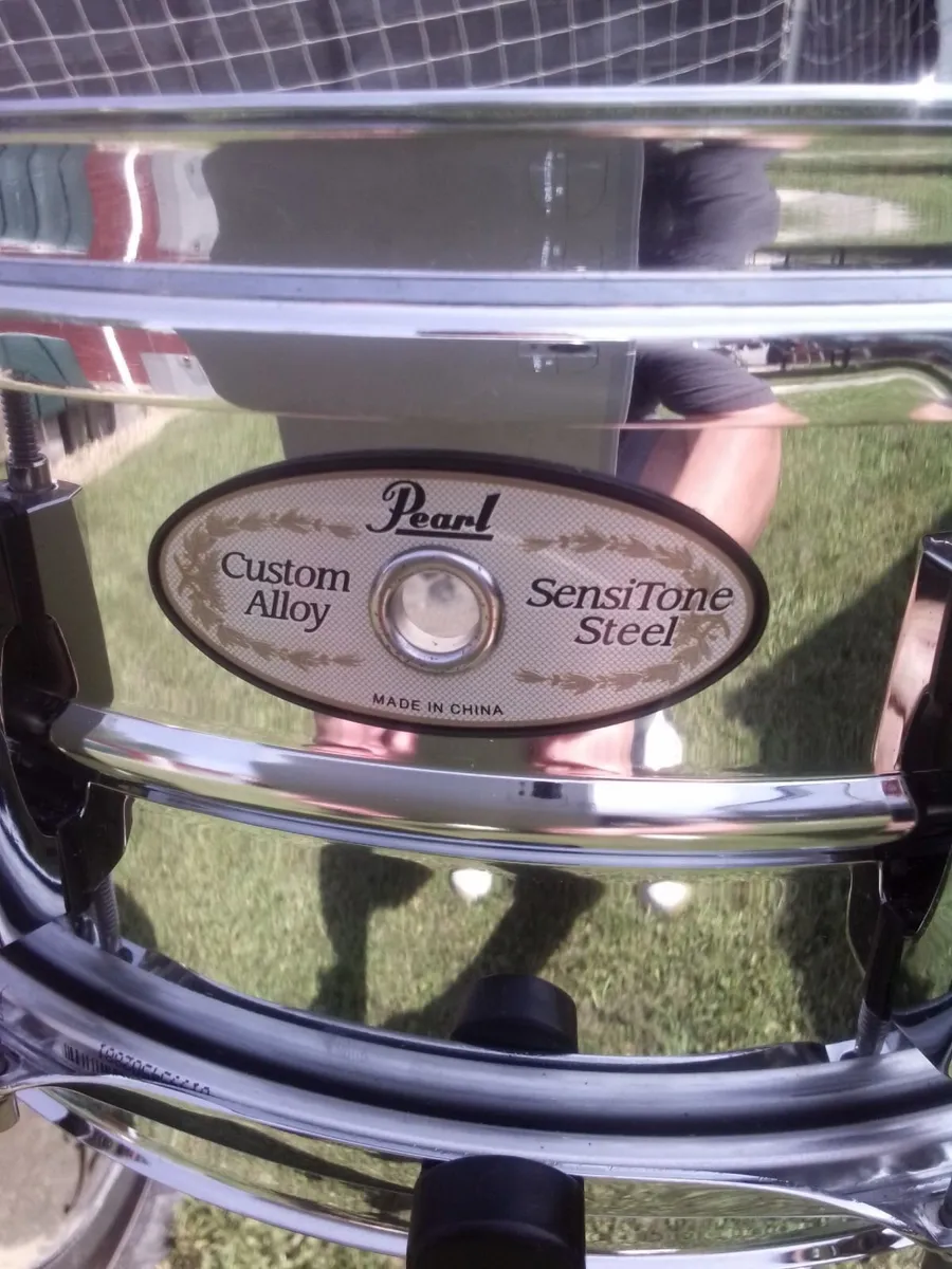 Pearl drum kit - Image 4