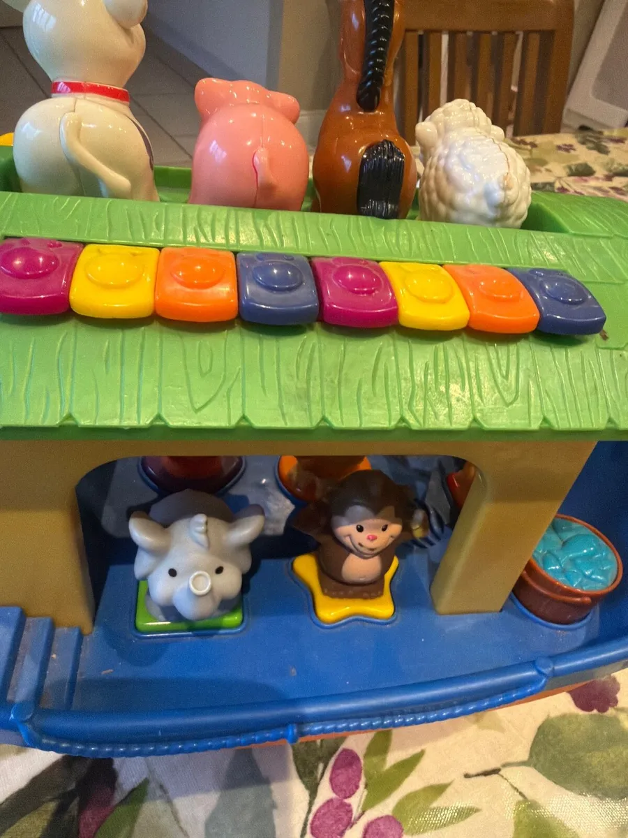 Toys - Image 3