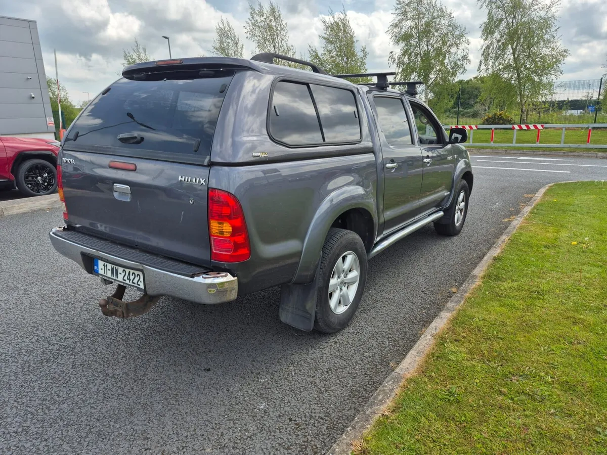 2011 TOYOTA HILUX 3.0D4D NEW CRVT - Image 3