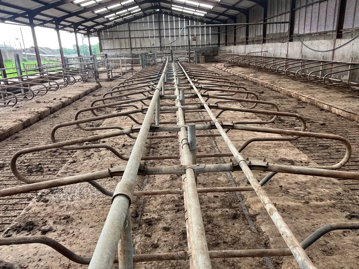 Concrete precast cubicle beds - Image 1