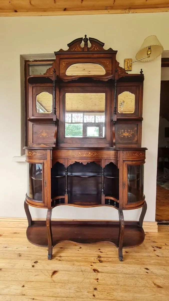 Antique sideboard / dresser - Image 1
