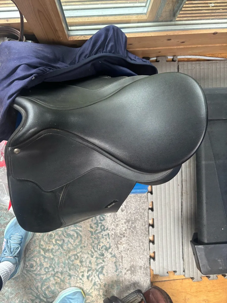 Dressage saddle - Image 2