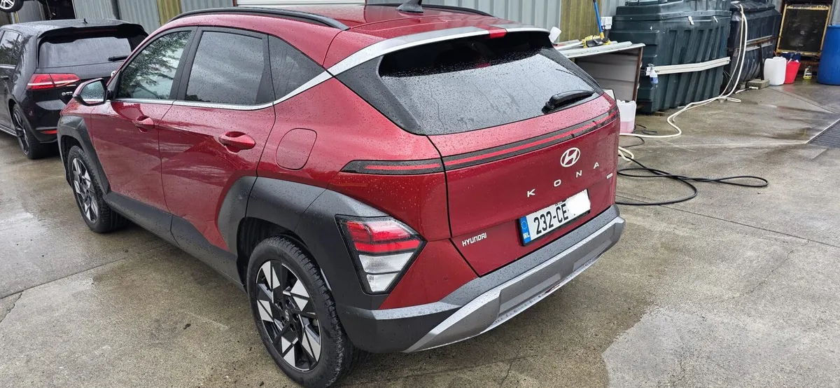 232 HYUNDAI KONA HYBRID - Image 4
