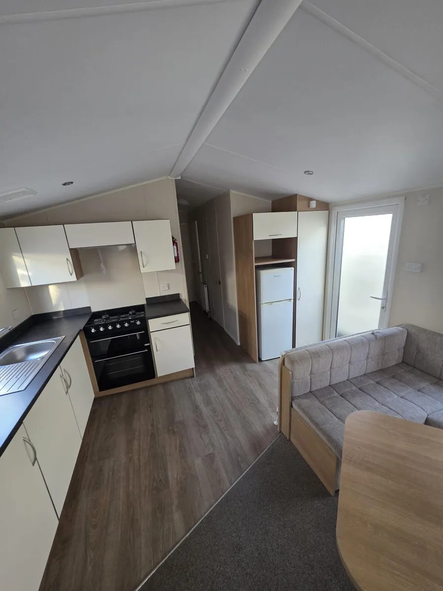 2021 Willerby Seasons – 36ft x 12ft – 3 Bedroom - Image 4