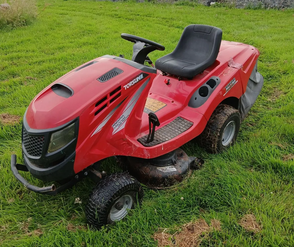 Ride on lawnmower - Image 2