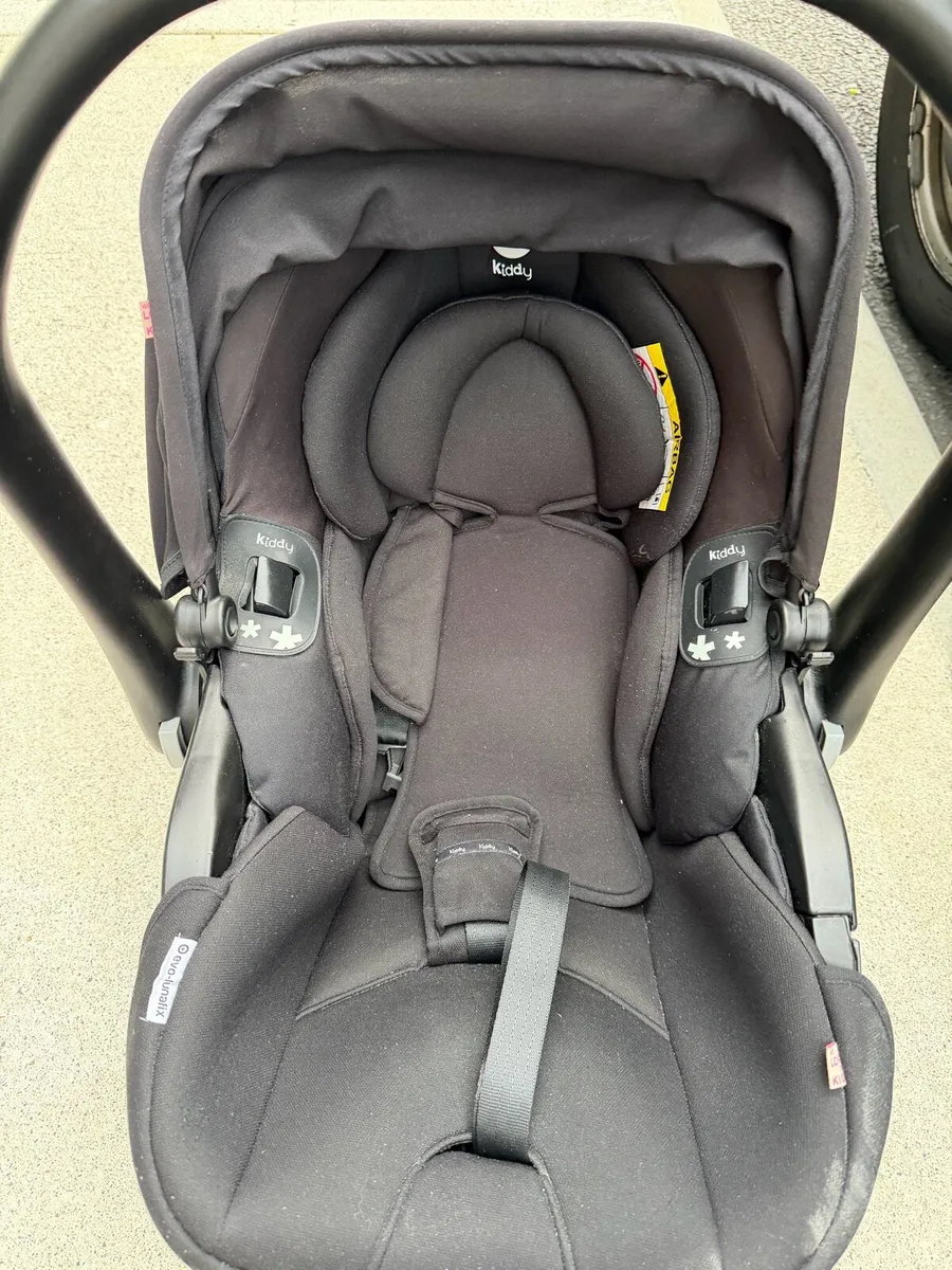 Kiddy Car Seat + Isofix - Image 1