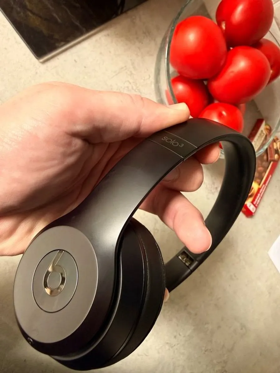 Beats Solo3 Wireless - Image 1