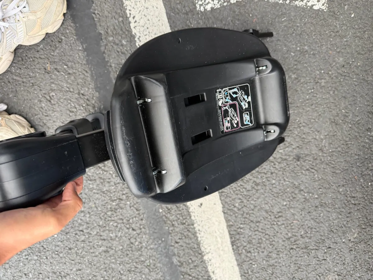 Kiddy Car Seat + Isofix - Image 4