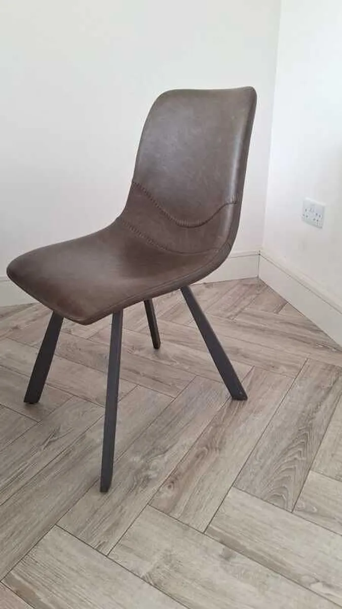 Oak 2M Rectangular Dining Table & Chairs - Image 3
