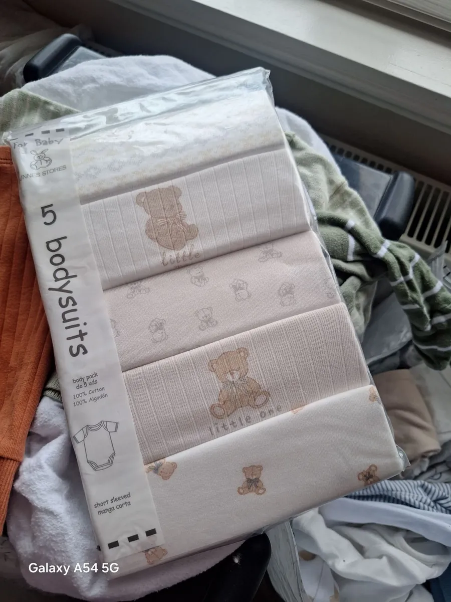 Newborn & 0–3 Month Baby Clothes Bundle 🩵 - Image 1