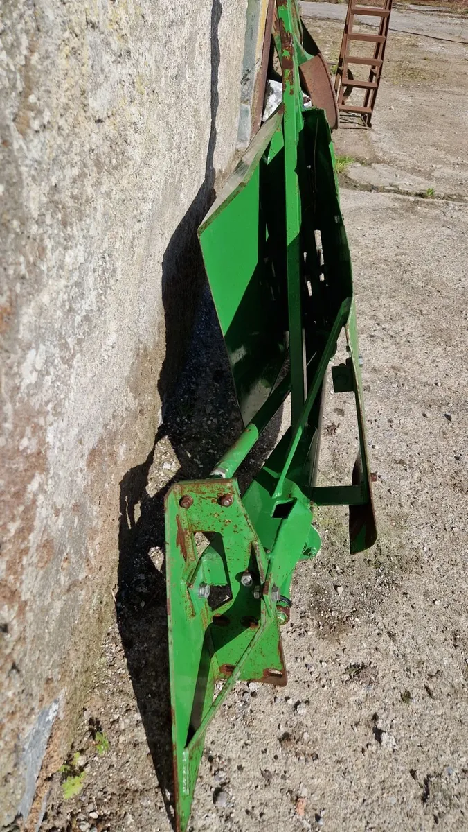 John Deere/ Zurn Rape Seed Side Knife - Image 2