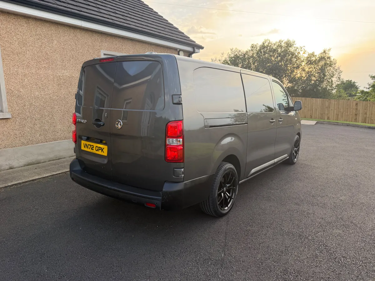 2022 Vauxhall Vivaro crew cab - Image 3