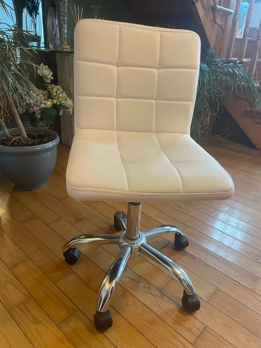 White Swivel Desk Chair - Teenager - Image 1