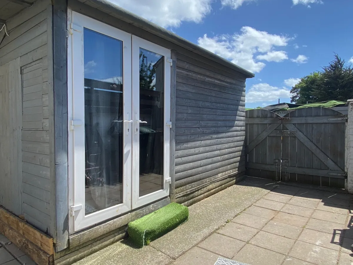 Shed - Image 3