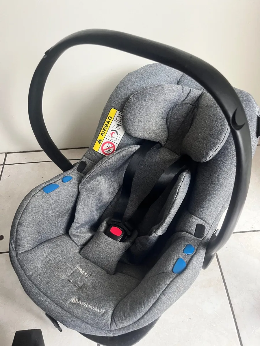 Avionaut Pixel Car Seat + ISOFIX Base - Image 4