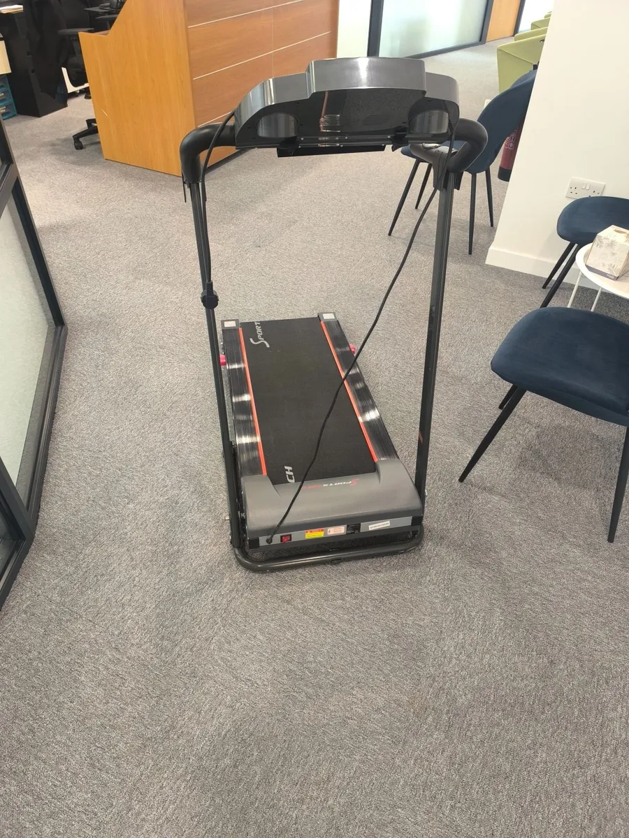 Sportstech F10 Treadmill - Image 3